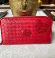 Bottega Veneta leather wallet brand New with tag.