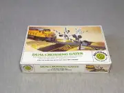 Bachmann HO Scale Dual Crossing Gates 46220 - Sealed ~ TS