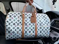 在飛比找Yahoo奇摩拍賣-7-11運費0元優惠優惠-【二手包包】“Louis Vuitton”旅行袋LOUIS 