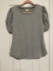 skonhet women’s heather grey top with pearl sleeves size medium