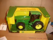 1/16 john deere 8210 toy tractor