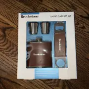 NEW Brookstone Gift Set Flask 6 oz Stainless Steel flask 2 shot cups set
