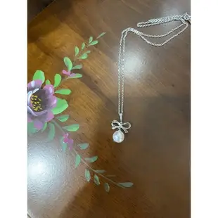 日本mikimoto御木本幸吉白AKOYA 18k金蝴蝶結🎀墜珍珠項鍊～漂亮銀白色泛淡粉紅珠光