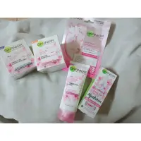 在飛比找蝦皮購物優惠-Garnier Sakura White Cream