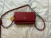 Michael Kors- Jet Set Small Pebbled Leather Smartphone Convertible Crossbody Bag