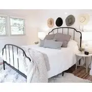Quiet Cottage - Hot Tub And Creek Mins From City