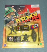 Vtg 1980s Pioneer Army Play Set Diecast Car Vehicle Plastic Soldiers Kids Rambo