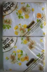 Pequot Mountain Mist yellow flowers unopen vintage double flat & fitted sheets