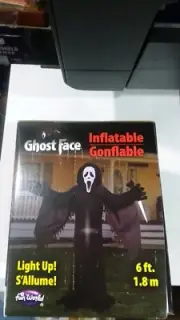 SCREAM GHOST FACE INFLATABLE 6 FT LIGHT UP HALLOWEEN INSIDE & OUTSIDE FUN WORLD