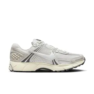 【NIKE】ZOOM VOMERO 5 運動鞋/碳灰白/男鞋-HF0731007/ US9.5/27.5cm