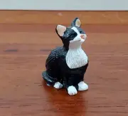 Dollhouse Kitty Cat Tuxedo Black White Eyes Closed Sitting 1:12 Scale Miniature
