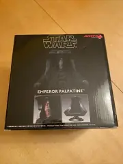 Kotobukiya ARTFX+ Star Wars Emperor Palpatine 1/10 Scale Pre Painted Model Kit