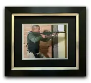 CUBA GOODING JR HAND SIGNED FRAMED PHOTO DISPLAY - FILM / TV AUTOGRAPH.