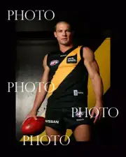 BEN COUSINS RICHMOND FC 8x6 INCH ACTION PHOTO 2