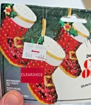 THL Crafts MINI SANTA BOOTS RedWhite Sequin Bead Christmas Ornament Kit Vtg