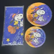 Vtg Hallmark Halloween Snoopy Witch Woodstock Paper Table Cover & Plates