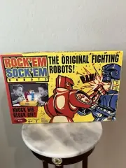 Rock'em Sock'em Original Fighting Robots New In Slightly Damaged Bx Great Gift
