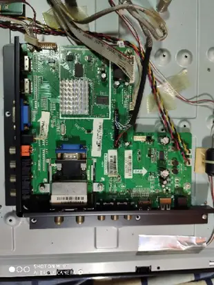 奇美32吋液晶電視型號TL-32LE60面板破裂全機拆賣