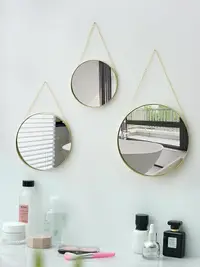 在飛比找樂天市場購物網優惠-金色鐵鍊梳妝掛鏡 (大) 免打孔宿舍梳妝鏡 壁掛浴室鏡 化妝