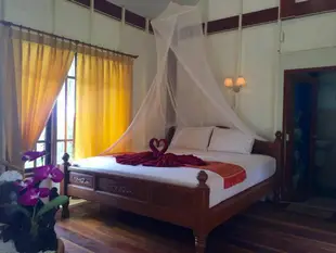 喀比珊瑚灣度假酒店Coral Bay Resort Krabi