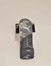 NWT Puma SHINGUARD & ANKLE SOCK ADULT SIZE L
