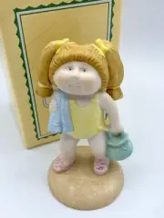 NIB CABBAGE PATCH KIDS CPK PORCELAIN FIGURINE 5030 THE BATHING BEAUTY 1985