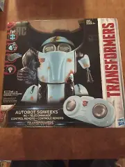 HASBRO- TRANSFORMERS- AUTOBOT SQWEEKS- THE LAST KNIGHT- RC- NEW- 6+