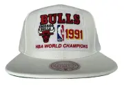 Mitchell & Ness NBA Chicago Bulls Hardwood Classics 1991 Champions Snapback Hat
