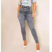 Boohoo Women NWT Plus Acid Wash Jegging in Grey Size 16