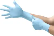 Ansell MicroFlex 93-833 Powder-Free Disposable Nitrile Gloves, Size S (250)