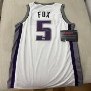 De'Aaron Fox Signed Sacramento Kings Jersey (Beckett Holo) #5 Pck 2017 NBA Draft