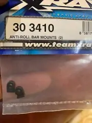 XRAY 303410 Anti Roll Bar Mount (2)