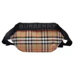 【BURBERRY 巴寶莉】經典格紋帆布皮革飾邊霧面金屬拉鍊斜背/腰包(卡其8026557)