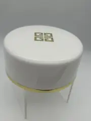 Le de Givenchy Perfumed Dusting Bath Powder 5 Oz