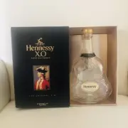 HENNESSY XO EMPTY BOTTLE THE ORIGINAL X.O 1765 EXTRA OLD COMPLETE BOX & BOTTLE