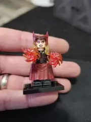 Hi-Quality Minifigure - Scarlet Witch