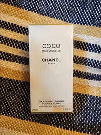 在飛比找Yahoo!奇摩拍賣優惠-CHANEL香奈兒 摩登COCO輕盈保濕身體乳液200ml