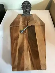 NATURAL WOOD COFFIN SHAPE CHEESE BOARD PLATTER W/ RIP SKULL KNIFE TOMBSTONE