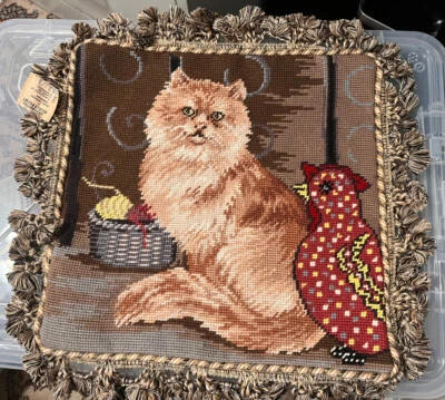 Wool needlepoint cat w/chicken throw pillow case cover /fringe tassel 13.5”x13.5