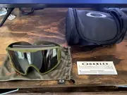 Oakley Line Miner Sammy Carlson w/ PRIZM Sage Gold lenses