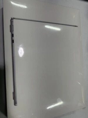MACBOOK AIR 13" Apple M2 chip 8GB Memory 256GB SSD Silver APPLE CARE+PLUS INCL