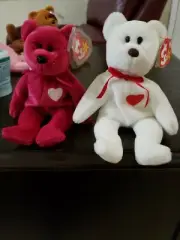 TY Beanie Babies 1993 Valentino and 1998 Valentina MINT retired multiple errors