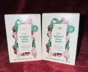 Dove Limited Edition Holiday Treats (2) Beauty Bar Soap, Peppermint Bark 5 Oz