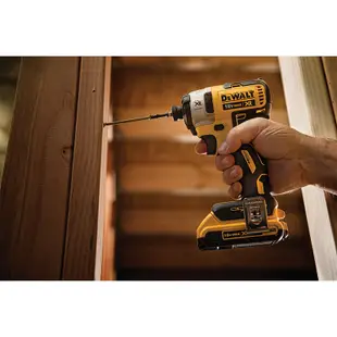 美國 得偉 DEWALT 20V Max* (18V)鋰電無碳刷三段衝擊起子機 DCF887P2