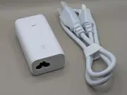 Ubiquiti UniFi Gb PoE Injector (U-POE-af) w/Power Cord 48V