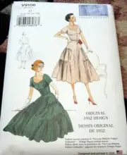 LOVELY 1950s VOGUE VINTAGE MODEL DRESS & SEWING PATTERN 6-8-10-12-14 UNCUT
