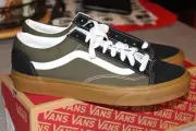New VANS Style 36 Two-Tone Black/Gum Shoes Men's Size 10 - BNIB