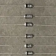 MOTOROLA Part # 1N5256B, DO-35 AXIAL ZENER DIODES 30V 500mW QTY (100)