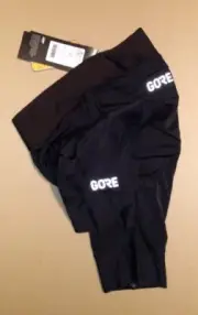 GORE Women's Ardent Short with chamois Size Small US 4-6 EU 38