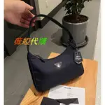 薇婭代購：PRADA 普拉達 RE- EDITION 2000 黑色 尼龍 腋下包 手提包 手拎包 1NE515 二手